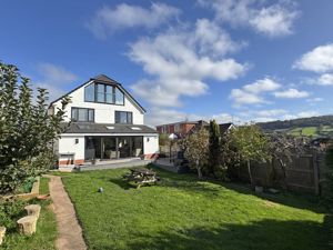 Photo 25- click for photo gallery